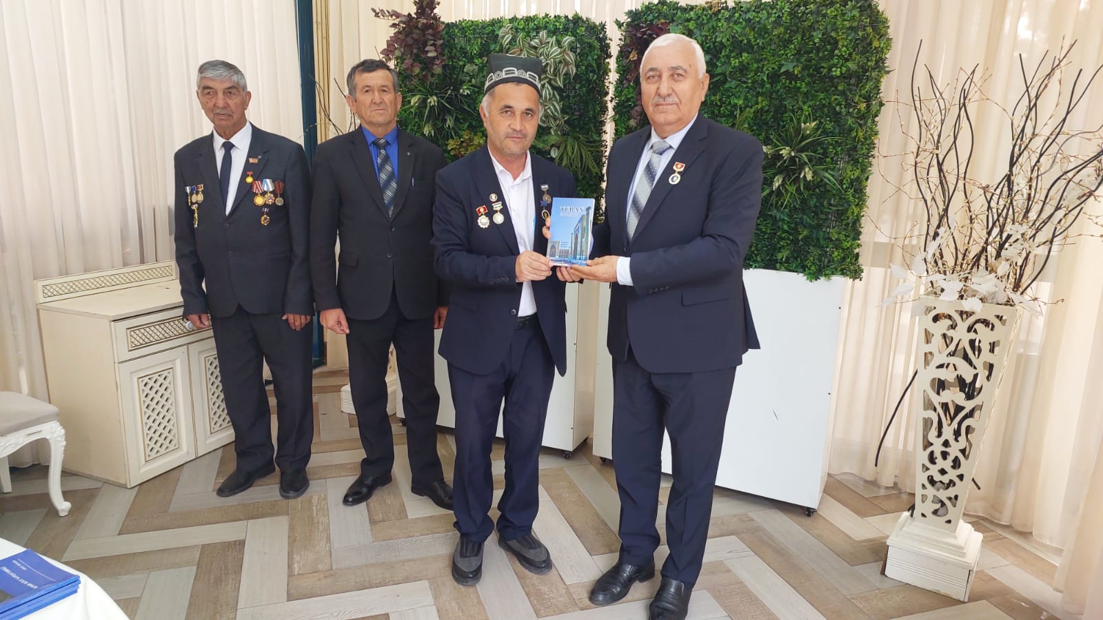 Şahbaz Balakişiyev Qırğızıstan Respublikasının Elm və Təhsil Nazirliyi Akademiyasının rəhbərliyi tərəfindən “Çingiz Aytmatov - Qızıl Qələm medalı” ilə təltif olundu